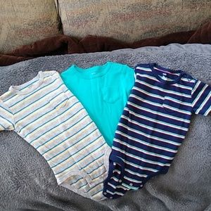 3 short sleeve onsies